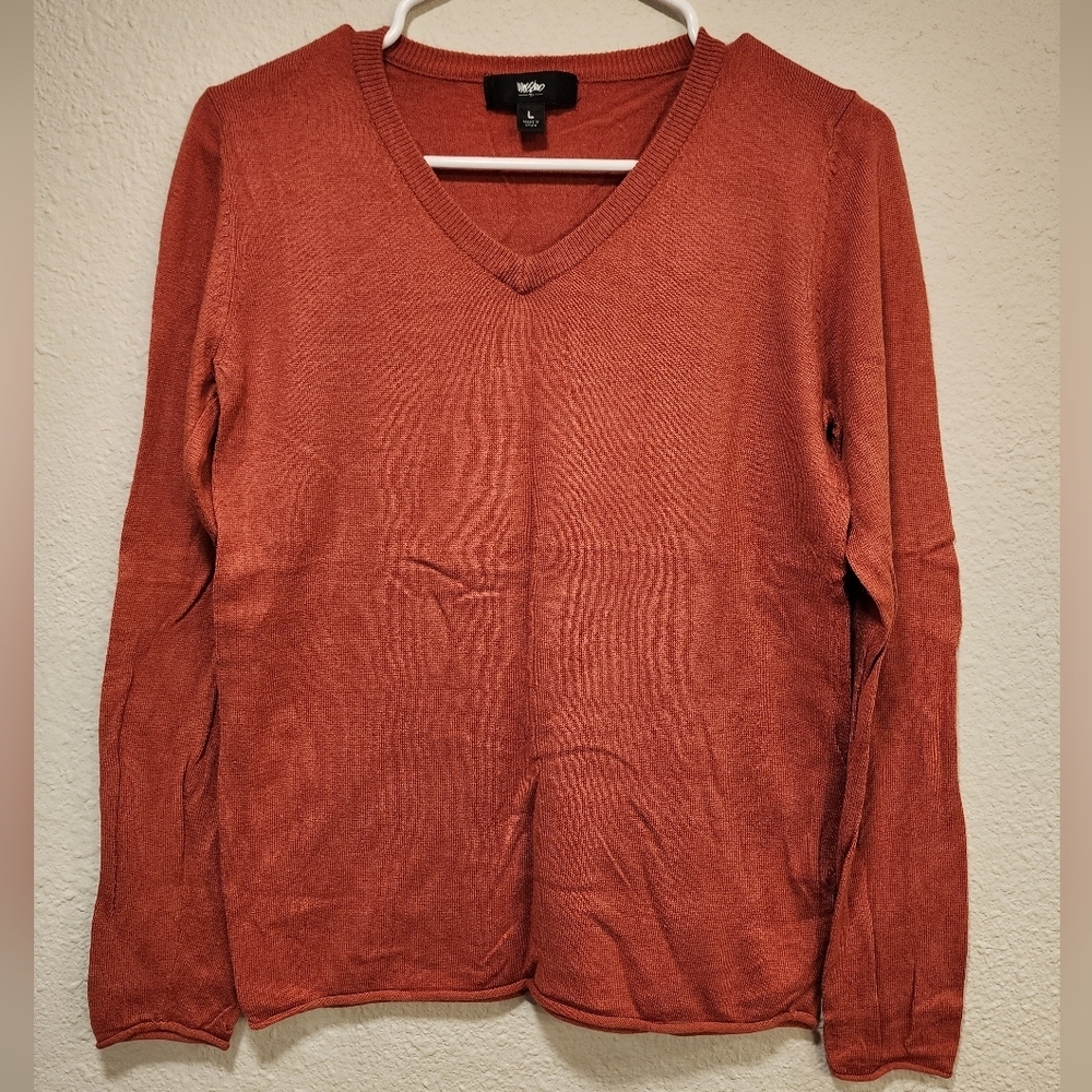 Mossimo Women's V-Neck Rust Sweater Size Large